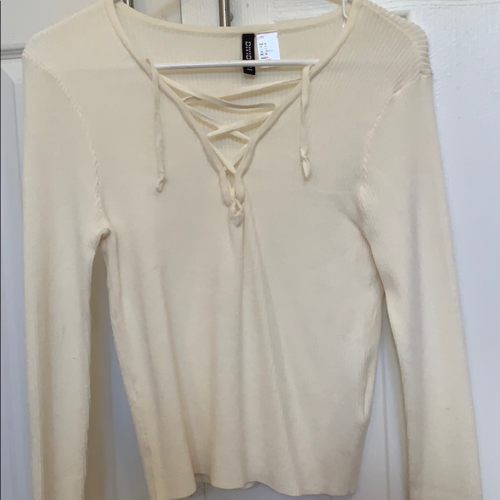 Divided long sleeve knit top :)